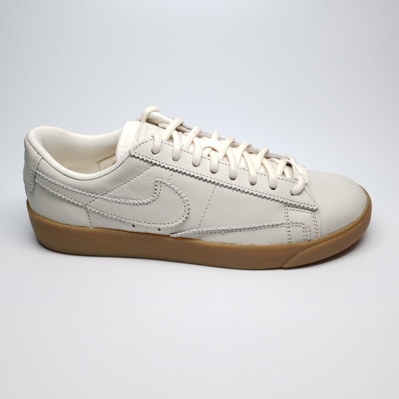 nike blazer low lxx
